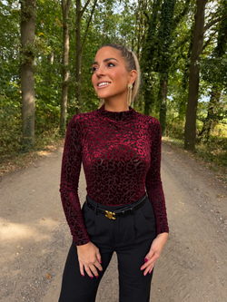 By Hilke Velvet Body Red
