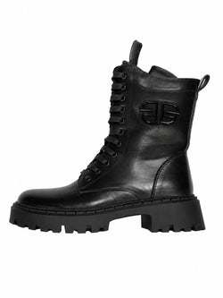 By Hilke Black Boots