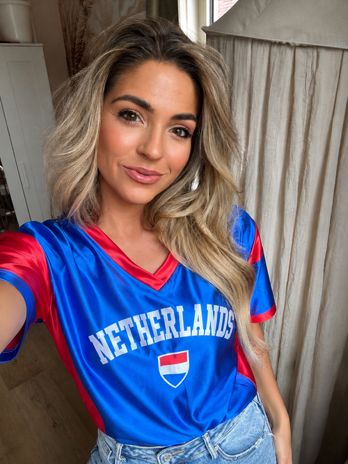 By Hilke Holland Tee