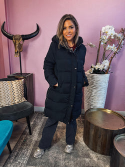 By Hilke Goofy Puffer Trench Coat Black