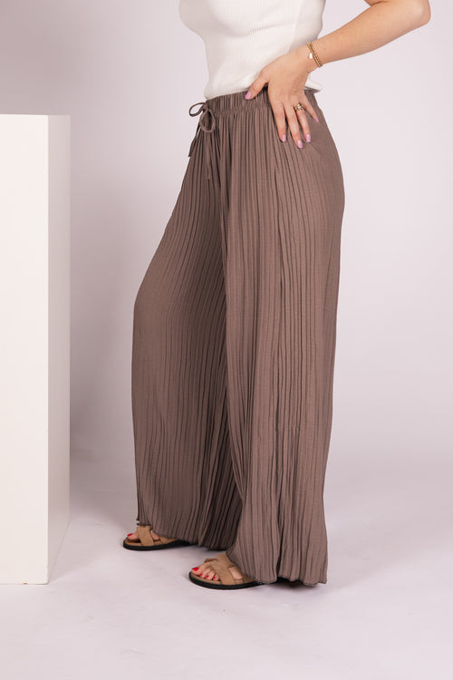 By Hilke Pants Plien Taupe