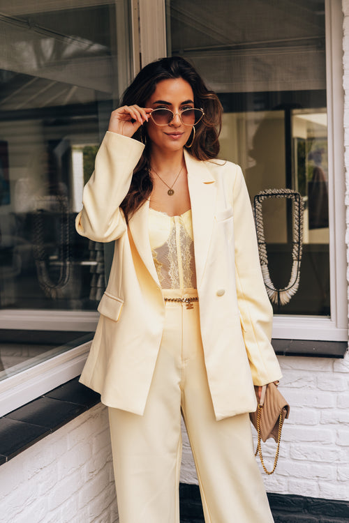 By Hilke Blazer Ariana Yellow