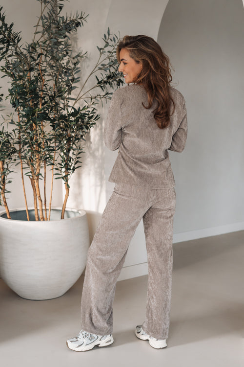 By Hilke Mirthe Set Taupe