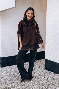 By Hilke T-shirt Amanda Brown