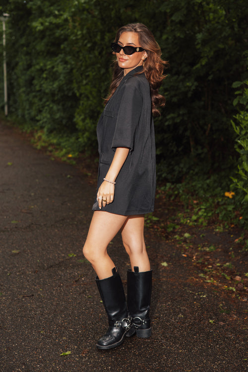 By Hilke Blazer Fay Black