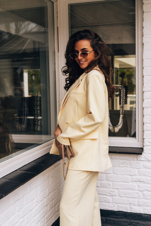 By Hilke Blazer Ariana Yellow