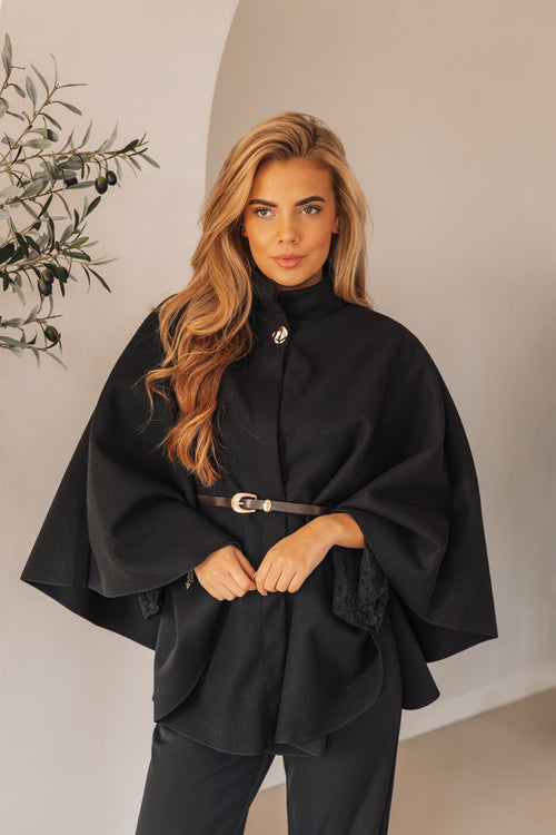 By Hilke Coat Fay Black