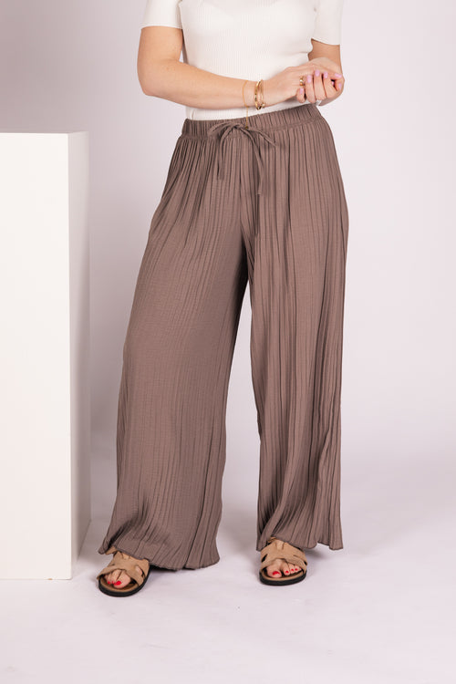 By Hilke Pants Plien Taupe