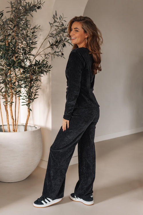 By Hilke Mirthe Set Black