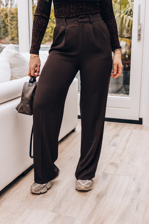 By Hilke Pantalon Jill Chocolate