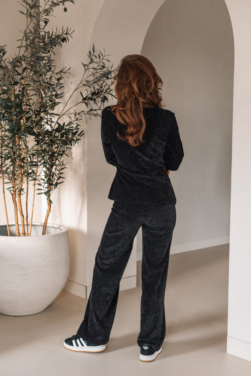 By Hilke Mirthe Set Black