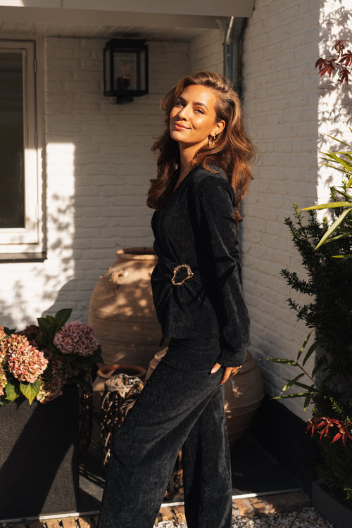 By Hilke Mirthe Set Black