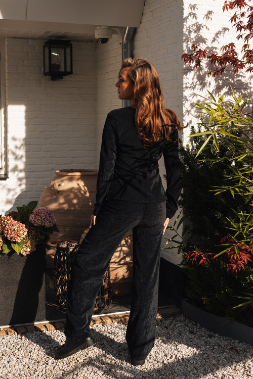 By Hilke Mirthe Set Black