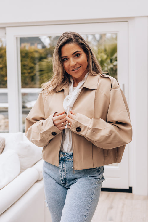 By Hilke Short Trenchcoat Raisa