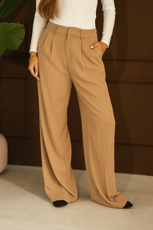 By Hilke Pantalon Jill Camel