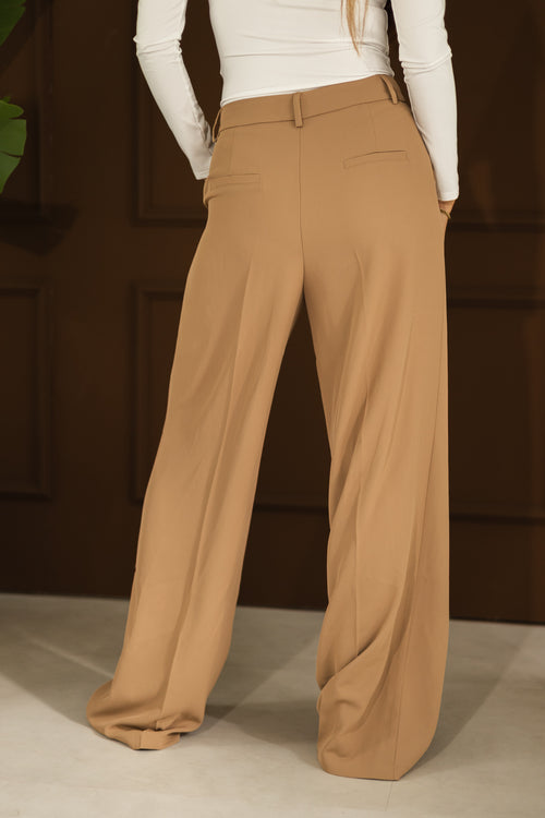 By Hilke Pantalon Jill Camel