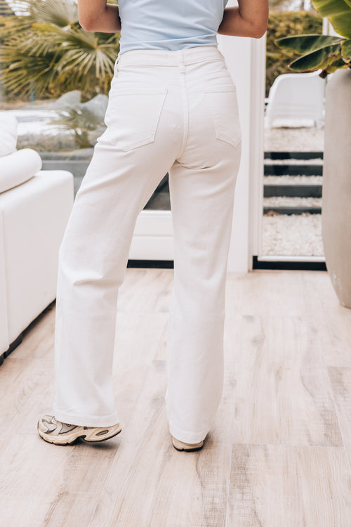 By Hilke Jeans White