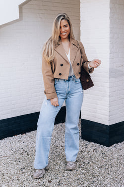 By Hilke Short Trenchcoat Roos