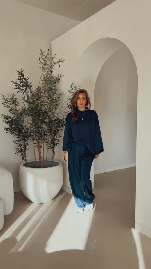 By Hilke Two-Piece Scuba Navy