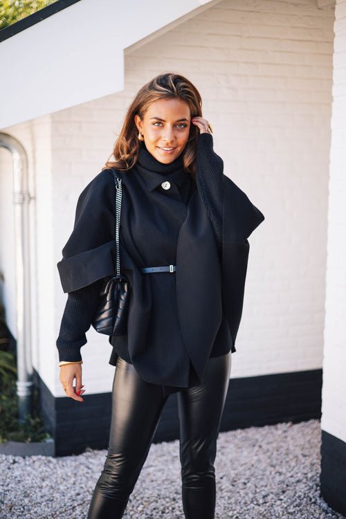 By Hilke Coat Fay Black